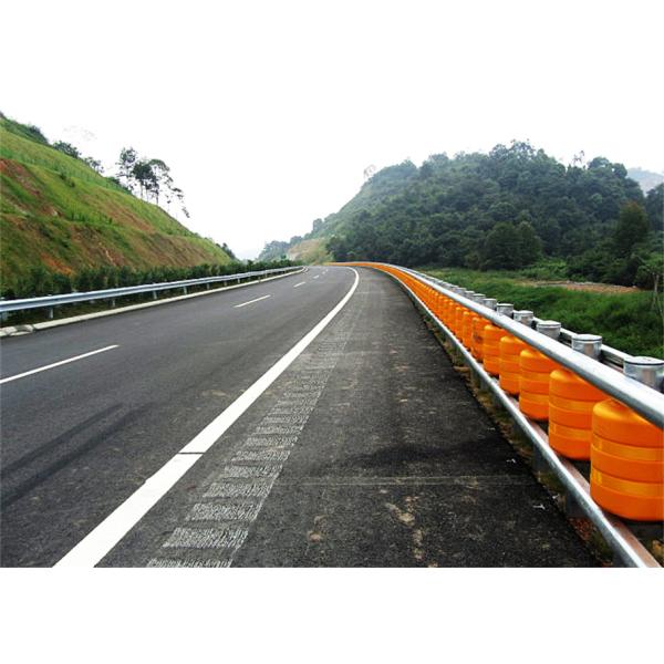 Buy cheap Interlocking Connection Type Roller Crash Barrier with 2.5 Mm Thickness and Bolted Installation Method from wholesalers