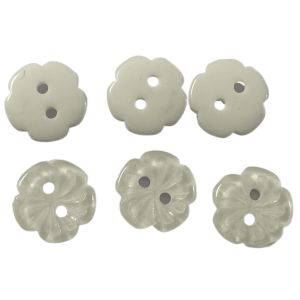 Buy cheap Pearl Effect Plastic Flower Buttons With Chalk Back Off White Color In 16L For Sewing from wholesalers