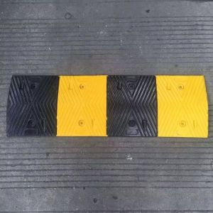 2024 Hot Sale Round Heavy Thick Limite Roadway Safety Speed Breaker Bump