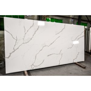 China 2cm Crystal White Calacatta Artificial Quartz Stone Slab 6 Mohs Hardness on sale