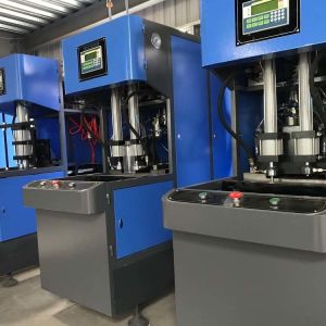 Siemens PLC Controlled 2 Liter Plastic Bottle Blow Molding Machine for Food