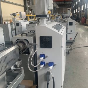 Buy cheap 150kg/H Plasticization PVC Polyethylen Extrusion Line Single Screw from wholesalers