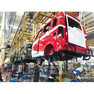 Buy cheap Big Space CCC Trike 3 Wheel  Motor Tricycle  Gas Scooters For Adults Tuc Tuc Motorized  Enclosed Cabin Tricycle from wholesalers