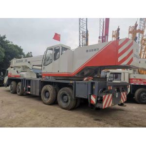 Five Section Arm Zoomlion 50T Crane QY50D Used Mobile Crane