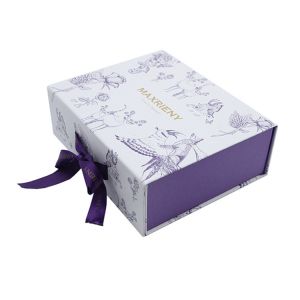 Buy cheap Premium Magnetic Folding Box , Cardboard Magnetic Gift Boxes With Ribbon from wholesalers