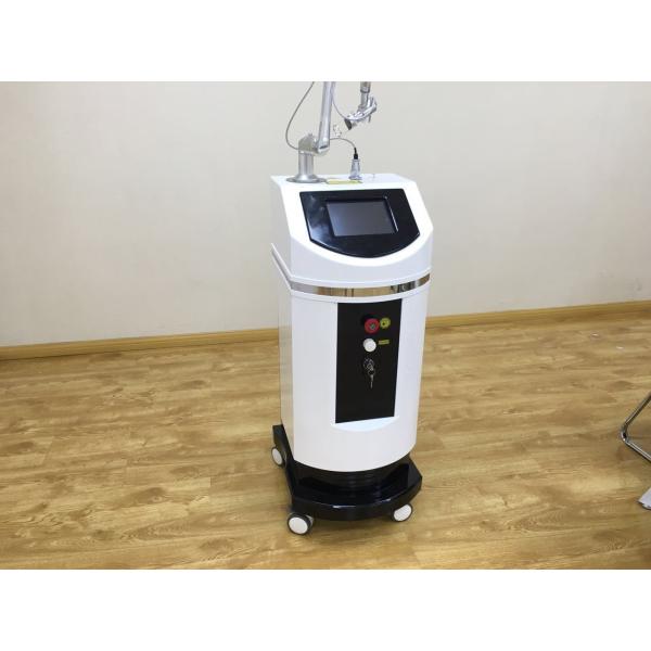 Quality Fractional Co2 Laser Wrinkle Remover Machine , Vaginal Tightening Machine for sale