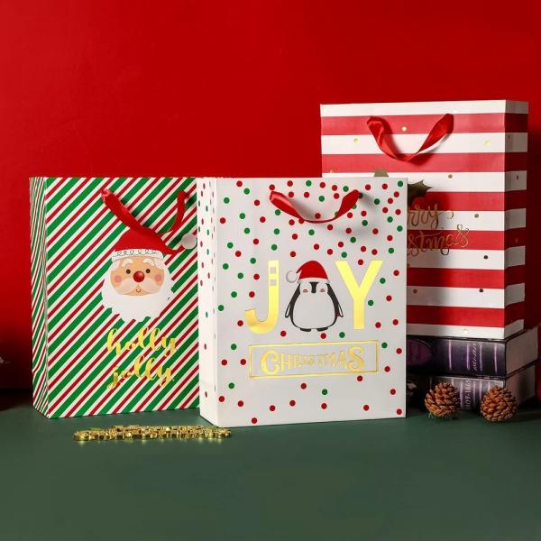 Quality Custom Christmas Style Gift Packaging Card Paper Shopping Bag Logo and Customization for sale