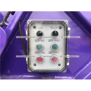 HOWO 5cbm Compactor Garbage Truck Compressed Waste Treatment Truck