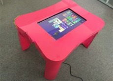 touchscreen table 32" Inch TFT LED interactive PC kiosk for advertising game