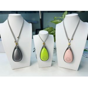 China Customized FCC Certified Wearble Air Purifier with 850mAh Battery on sale