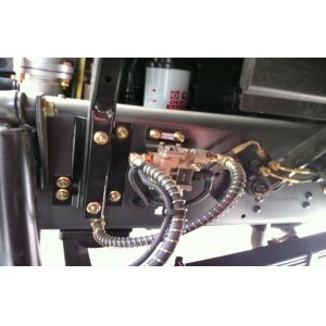 Buy cheap 6x4 245hp Cargo Van Truck With Cummins C245 33engine / Fast 9JS119T-B Gearbox from wholesalers