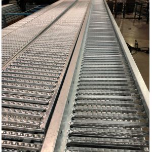 Unistrut Planking And Strutting In Construction United Interlock Planking