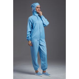 Hooded Clean Room Garments Two Pieces With Low Dust Penetration Rate