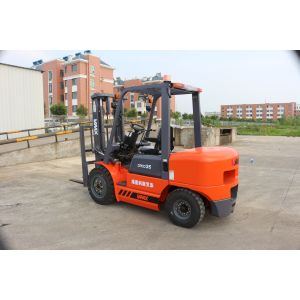 Buy cheap 3500kgs Loading Capacity Diesel Engine Forklift Truck Automatic Transmission from wholesalers