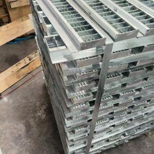 Buy cheap Customized Size Bearing Bar Anti Slip Grating For Heavy Duty Applications from wholesalers