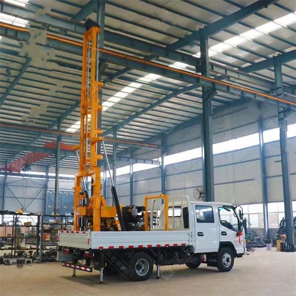 Vehicle Chassis Hydraulic Drilling Rig Self Propelled for 200M Water Well