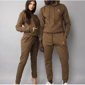 China Anti Wrinkle Casual Tracksuit Customized Jogging Summer Sportswear on sale