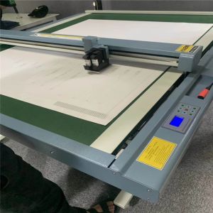 Blue Frame Silver Case Flatbed Cutting Machine for White Paper Pattern Template