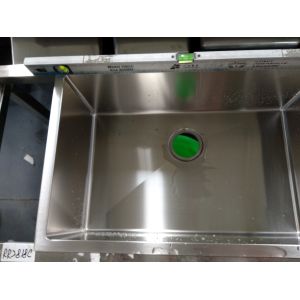 China 32 Inch Undermount / Under Counter Stainless Steel Basin Sink For Restaurant on sale