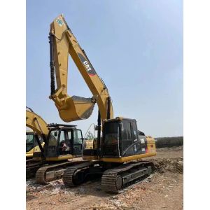 Used Caterpillar 320D2 Excavator 24,200 kg with 1.2-1.8 m³ Bucket