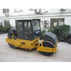 Streamlined Shape Smooth Drum Vibratory Roller Flexible Steering Drum Road