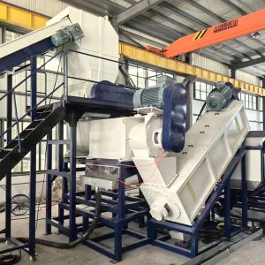 Buy cheap Plastic Crusher Machine for PP PE Films and Woven Bags with 500-1200kg per Hour Capacity from wholesalers