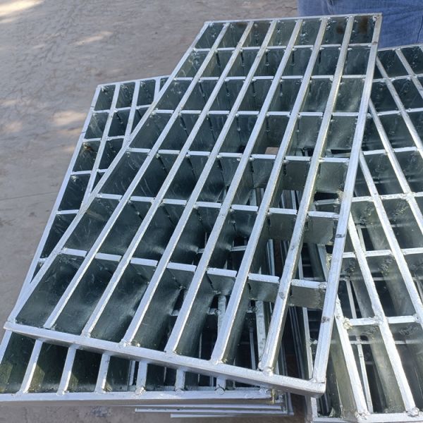 Quality Hot Dipped Galvanized Press Locked And Welded Steel Grating Walkway for sale