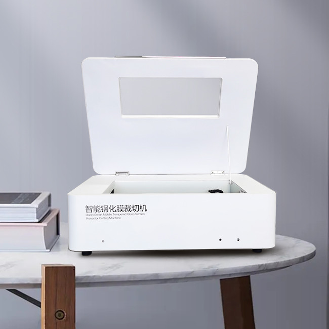 Streamlined Screen Protector Laser Cutting Machine Daqin 3D Mobile Beauty Master