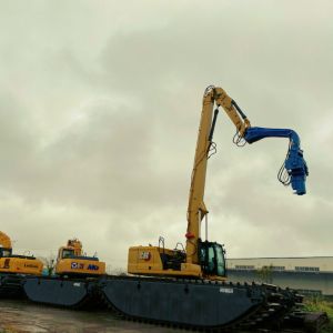 China Hydraulic Vibro Hammer For Waterbodies Working Construction Projects on sale