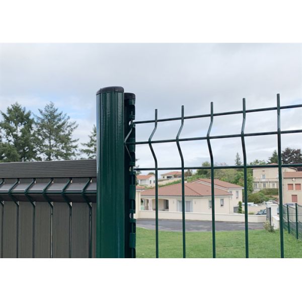 Iron Wire Fence V Mesh Triangle Bending Fence For Highway / Yard 1.8*2.4m