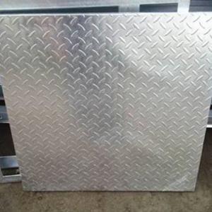 Buy cheap Galvanized 4mm Compound Steel Grating With Checker Plate from wholesalers