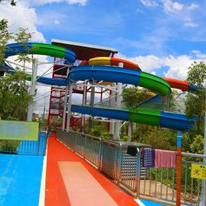 Customization Spiral Water Slide Screaming Fiberglass Screw ISO9001
