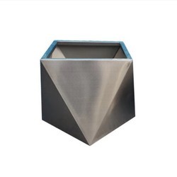 Buy cheap Ourtside steel flower pots planters long and big from wholesalers