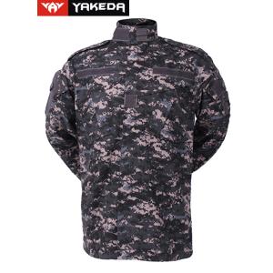 Buy cheap Anti UV Army Camouflage Clothes With Zigzag Stitched Mandarin Collar product