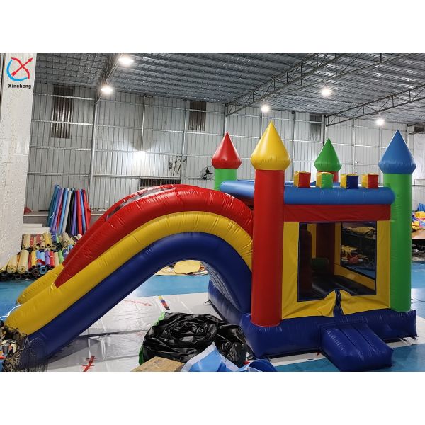 Commcercial Colorful Inflatable Combos Inflatable Bouncy House With Slide Castle
