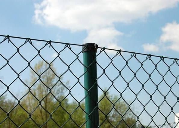 Buy cheap Durable Chain Link Fence Mesh Strong And Sturdy Barrier product