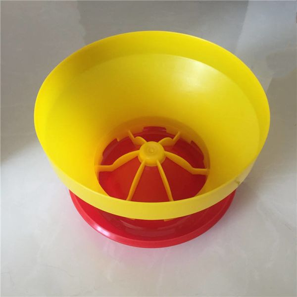 Quality OEM ODM Chicken Manual Feeder 2kg 3kg Plastic Poultry Feeder for sale