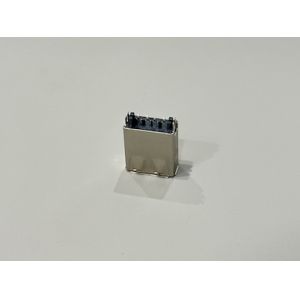 USB 2.0 A/F Clamp-Type Connector with Protective Housing | Gold-Flash Plated