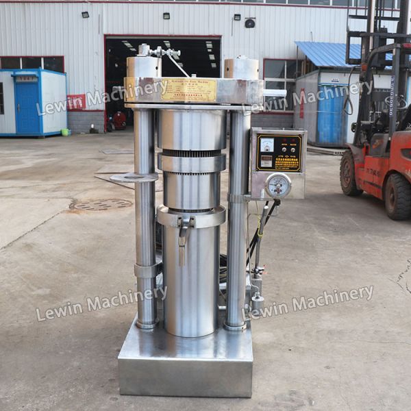 Buy cheap High Oil Yield Cold Press Coconut Oil Extracting Machine Sesame Oil Presser With Good Quality from wholesalers