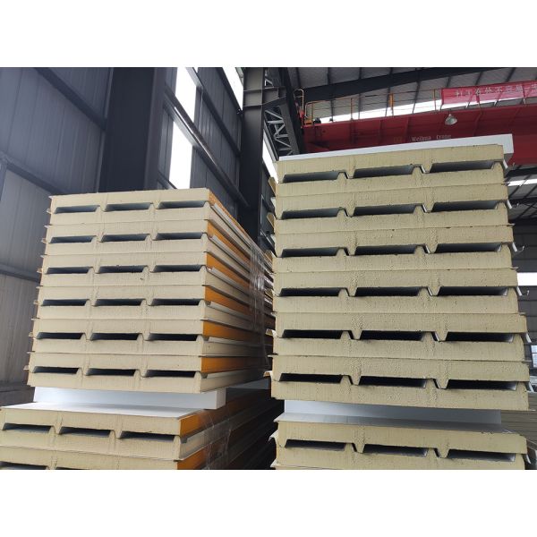 Quality Insulation Waterproof PU Roof Sandwich Panel Various Thicknesses for sale