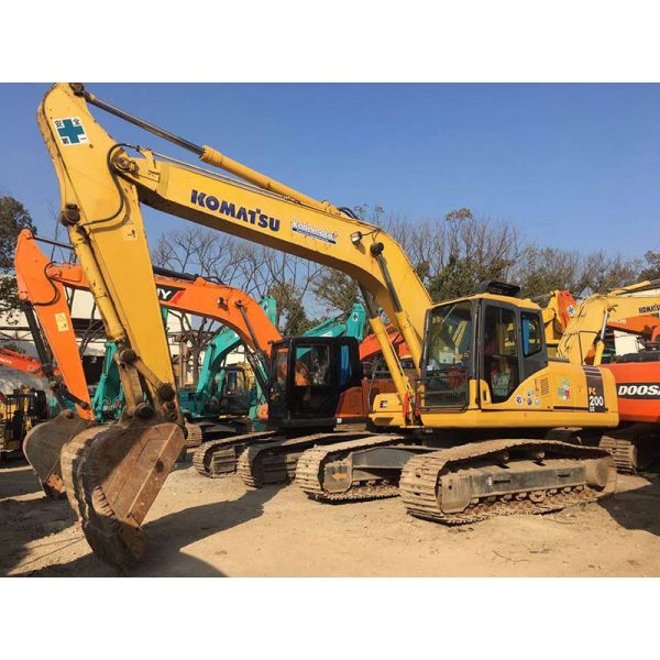 Buy cheap Komatsu PC200-7 Used Crawler Excavator With 1m3 Bucket from wholesalers
