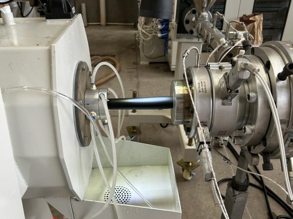 Buy cheap Customised PE HDPE Pipe Hose Tube Machine Making Extrusion Production Line With Integrated Gearbox from wholesalers