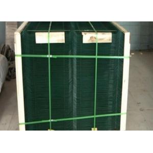 Galvanized 3D Curved Fence Welded Mesh Fence With Ground Post