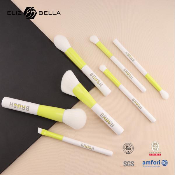 Effortlessly Achieve a Professional Look with Beauty Needs Travel Brush Set's