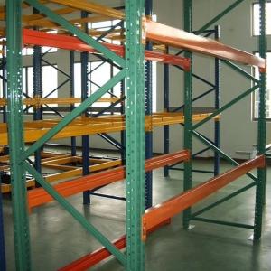 Orange Galvanized Teardrop Pallet Racking , Modular Teardrop Warehouse Shelving