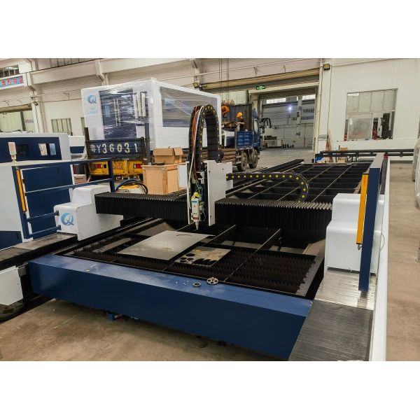 Quality Gantry Type Metal Fiber Laser Cutting Machine Large Format Sheet Metal Laser Cutting Machine for sale