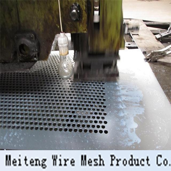 Buy cheap circle micro perforated metal/micro perforated roll mesh/circle perforated metal mesh from wholesalers
