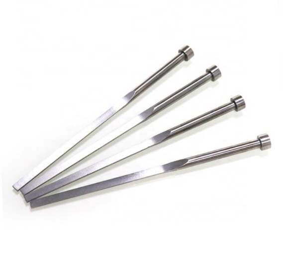 Quality High Accuracy Precision Punches Dies 50-52HRC Hardness For Auto Industry for sale