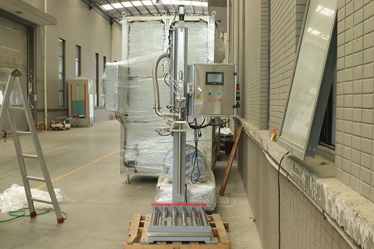 Stainless Steel 4-12 Head Capping Machine For Bottles With Good Looking