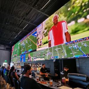 Buy cheap Fixed Advertising LED Video Wall Display P1.25 P2 P2.5 Full Color Indoor LED Panel Screen from wholesalers